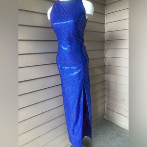 Stunning gown for Prom or evening party, by: Dillard’s collection